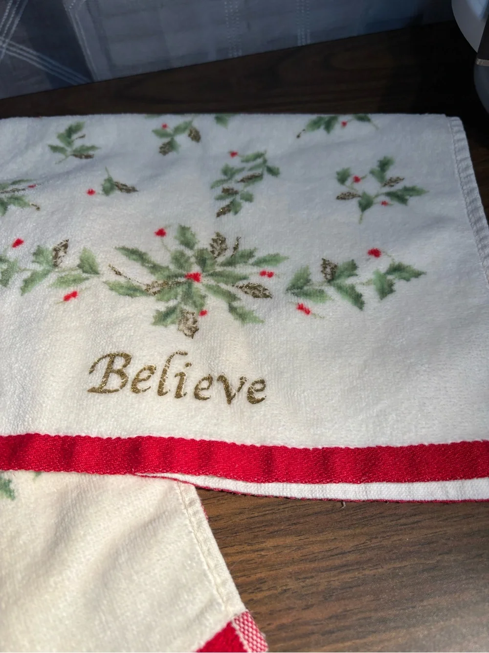 Lenox Believe & Hope Holiday Embroidered Finger Tip Towels - White